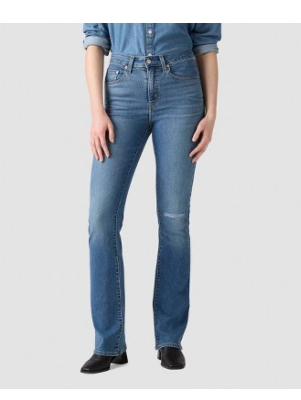Levi's 725 High-Rise Women's Bootcut Jeans Slim Through The Hip And Thigh